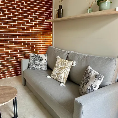 Renove A 2 Pas Du Centre-ville De Appartement *